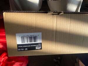 Tork 57 16 00 Skincare Dispenser with Intuition Sensor, White - Touchless Automa